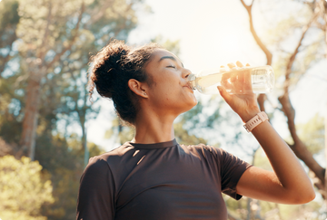 La hidratación en verano: minerales y prevención de la deshidratación